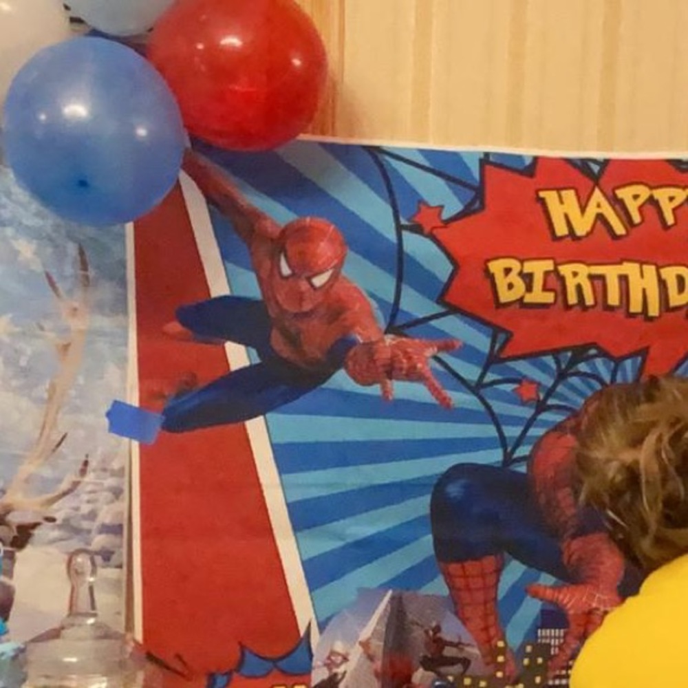 Meet your Posher, Alexandra